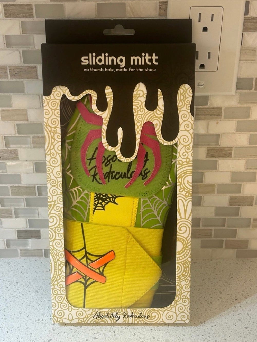 Absolutely Ridiculous sliding mitt- Venom new in box